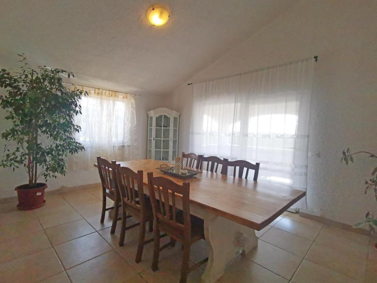 Apartman Luna Sveti Lovreč Pazenatički Zewnętrze zdjęcie